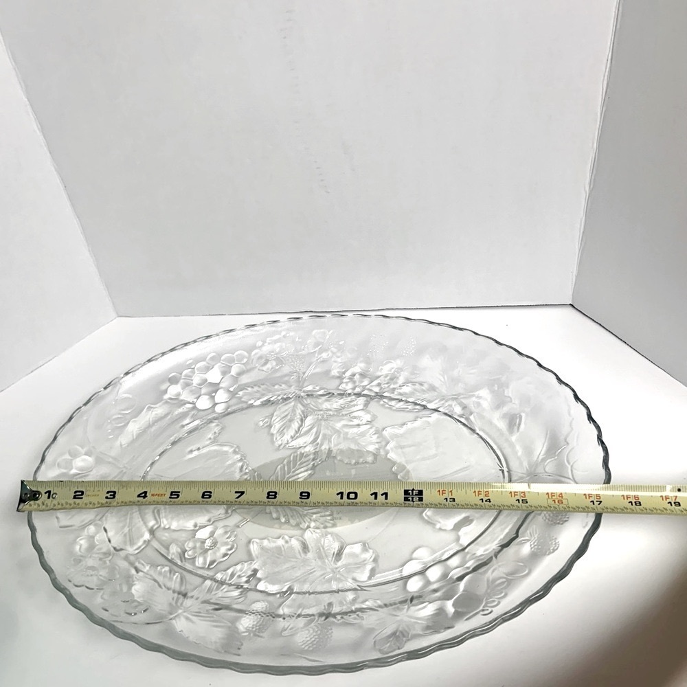 🌺ANCHOR HOCKING LG.CLEAR OVAL GLASS PLATTER TRAY PLATE FLOWERS/GRAPELEAVES NWOT - Picture 7 of 8
